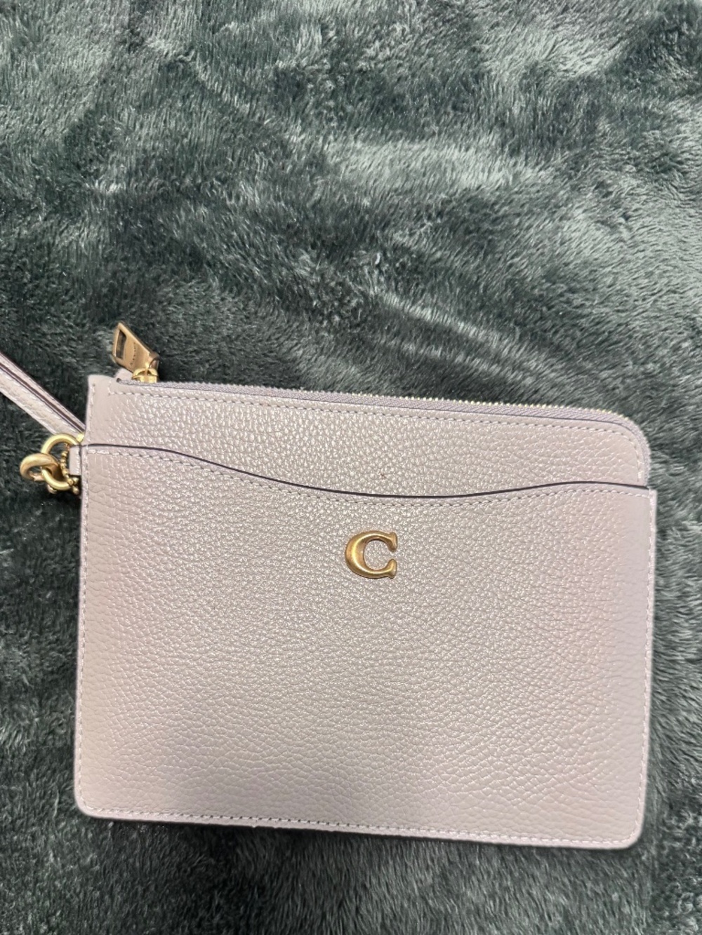 Coach Pebbled Leather Zip Card Case Wallet with Chain Wrist Strap | Light Gray |
